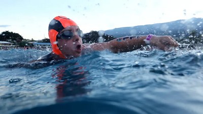 Chris Nikic, swimming in Hawaii